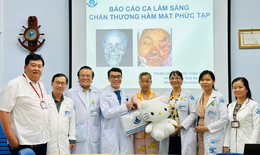 Thương bệnh nhi 15 tuổi bị tai nạn biến dạng mặt, bác sĩ không ngại xuyên đêm phẫu thuật