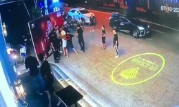 Bắt đối tượng đâm nam thanh niên tử vong trước quán bar