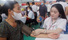 H&#224; Nội sẽ d&#249;ng kinh ph&#237; BHYT chi trả dịch vụ kh&#225;m, chữa bệnh y học gia đ&#236;nh?