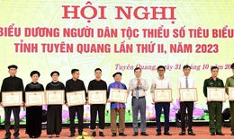 Tuyên Quang biểu dương người dân tộc thiểu số tiêu biểu