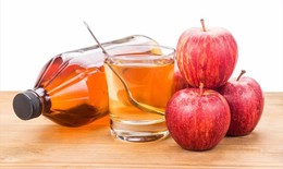 Chuyên gia dinh dưỡng cảnh báo 9 tác hại của giấm táo khi uống quá nhiều