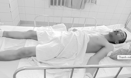 Cứu sống nam thanh niên đi nhặt phế liệu tự dùng dao đâm vào bụng