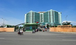 Bố dùng kéo đâm con 3 tuần tuổi vì mâu thuẫn vợ chồng
