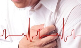 Ngo&#224;i cơn đau thắt ngực, 4 dấu hiệu cảnh b&#225;o nhồi m&#225;u cơ tim cấp ai cũng n&#234;n biết