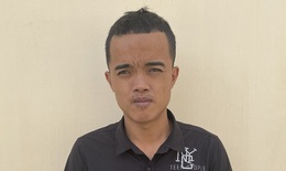 Bắt nh&#226;n vi&#234;n b&#225;n xăng &#244;m tiền của chủ bỏ trốn