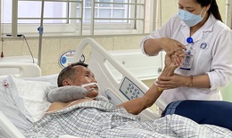 V&#236; sao đột quỵ lại g&#226;y liệt nửa người?