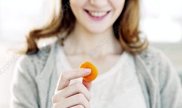 10 loại thực phẩm gi&#250;p giữ ấm cơ thể khi trời r&#233;t đậm