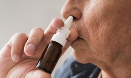 Nghẹt mũi do d&#249;ng thuốc th&#244;ng mũi điều trị thế n&#224;o?