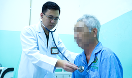 Người đàn ông 7 tháng liên tiếp ngủ ngồi vì hội chứng ngưng thở tắc nghẽn khi ngủ