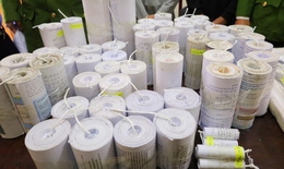 Học làm pháo trên mạng, 3 học sinh chế 59 quả pháo "khủng"