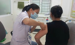 Bác sĩ khuyến cáo về các biến chứng của bệnh cúm mùa
ở người cao tuổi