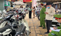 Xử lý bãi trông xe không vé, thu tiền quá quy định khu vực chợ Đồng Xuân