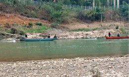 Tìm kiếm 2 nạn nhân bị mất tích trên thượng nguồn sông Hồng