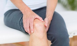Đau nhức âm ỉ xương chân có phải mắc bệnh gout?