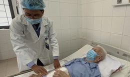 Cụ ông 85 tuổi bị tắc ruột khi ăn quả chà là, cách phòng tránh dị vật ống tiêu hóa