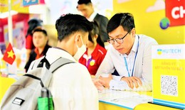 Tuyển sinh đại học 2023: Th&#237; sinh c&#243; n&#234;n &#39;mạo hiểm&#39; đăng k&#253; ng&#224;nh học mới?