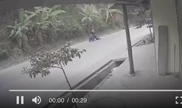Bắt kẻ cướp xe máy, kéo lê một phụ nữ 45 mét trên đường