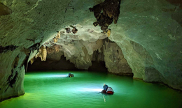 Phát hiện hệ thống hang động dài hơn 3,3km còn nguyên sơ tại Quảng Bình