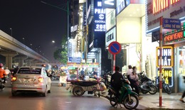 Người kinh doanh vỉa hè, xoay sở giữ 'kế sinh nhai'