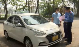 T&#224;i xế taxi ‘chặt ch&#233;m’ kh&#225;ch du lịch nước ngo&#224;i 500.000 đồng cho qu&#227;ng đường 3km