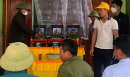 Đoàn Ủy ban ATGT Quốc gia đến hiện trường vụ tai nạn 3 mẹ con tử vong ở Nghệ An