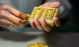 Gi&#225; v&#224;ng h&#244;m nay (ng&#224;y 7/3): Giảm v&#224; nghe ng&#243;ng