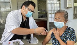 Nhiều ca COVID-19 đang điều trị chưa tiêm đủ mũi vaccine