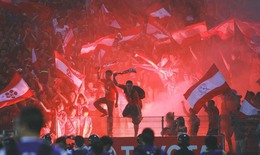 'Hứa lèo' khi CĐV vẫn đốt pháo sáng, Chủ tịch CLB Hải Phòng đổ lỗi cho… Hà Nội FC
