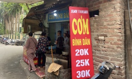 Mối lo mất vệ sinh an toàn thực phẩm từ cơm bụi
