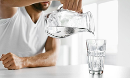 Uống nhiều nước có thể thúc đẩy giảm cân
