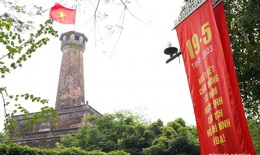 Hà Nội rực rỡ cờ hoa kỷ niệm 133 năm Ngày sinh Chủ tịch Hồ Chí Minh