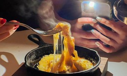 Đưa thông tin sai sự thật về sản phẩm, dịch vụ, người tiêu dùng phải bồi thường