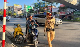 Đề xuất thêm trường hợp tham gia giao thông không cần mang giấy tờ và được "kẹp 3"