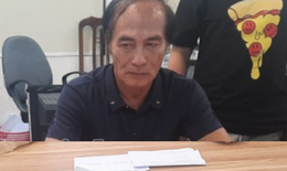 Bị bắt khi đang 'cầm hộ' 2 bánh heroin