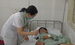 Lào Cai: Gia tăng trẻ bị tai nạn thương tích trong dịp hè