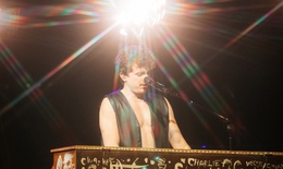 Cơ hội trực tiếp gặp mặt Charlie Puth dành cho fan Việt