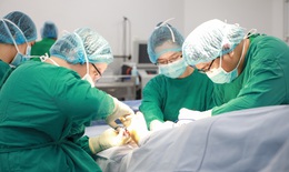 Em bé có 12 ngón tay, ngón chân ở Đà Nẵng được phẫu thuật thành công
