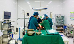 Báo động đỏ toàn viện, cấp cứu tối khẩn bệnh nhân vỡ lách thể nguy kịch