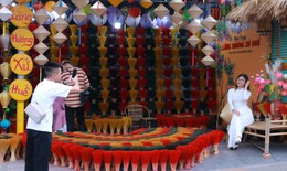 'Bí quyết' làm du lịch của người dân làng hương nổi tiếng xứ Huế