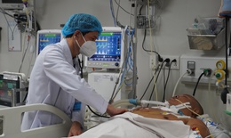 Nam thanh ni&#234;n 23 tuổi bị uốn v&#225;n, chi ph&#237; điều trị l&#234;n tới 350 triệu đồng