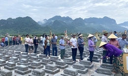 Việc làm ý nghĩa đối với hơn 1.000 ngôi mộ 'vô chủ'
