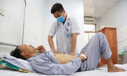 Thỉnh thoảng đau tức khi ăn, người đàn ông phát hiện bệnh hiếm