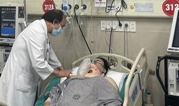 Vụ cháy chung cư mini: Tại Bệnh viện Bạch Mai còn 1 ca thở máy; đa số bệnh nhân nặng diễn biến tích cực
