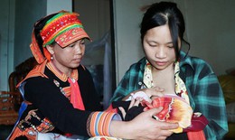 Nhiệm vụ cao cả của cô đỡ thôn, bản đối với sức khỏe bà mẹ, trẻ em tại vùng núi
