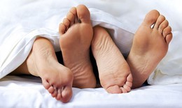 Quan hệ tình dục vào ngày mùng 1 Tết có sao không?