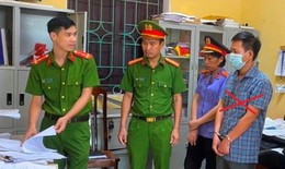 Biển thủ hàng trăm triệu đồng tiền thờ cúng liệt sĩ, nguyên cán bộ xã ở Hải Dương nhận 8 năm tù