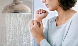 Lợi ích và rủi ro khi tắm nước nóng