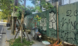 Nhếch nh&#225;c nạn viết vẽ bậy tại nơi c&#244;ng cộng ở Huế