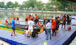 Sôi động không khí chuẩn bị trước lễ hội đua thuyền rồng Hà Nội 2024