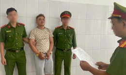 Bắt kẻ s&#225;t hại bạn g&#225;i trong nh&#224; nghỉ